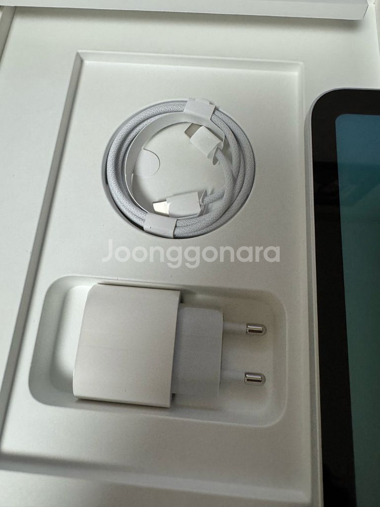 아이패드 11세대 128GB 실버--2