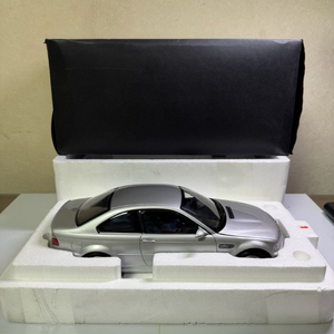 1/18 1:18 교쇼 E46 M3 D.V 다이캐스트