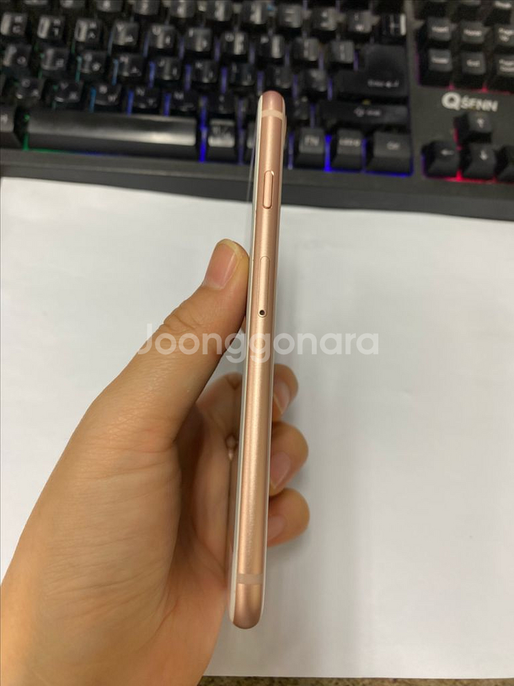 아이폰8 로즈골드 AA급 256GB 배터리100%--5