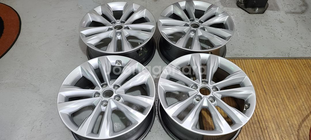 싼타페dm 더프라임 실버 18인치 순정휠 대품판매20만--0