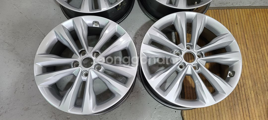 싼타페dm 더프라임 실버 18인치 순정휠 대품판매20만--2