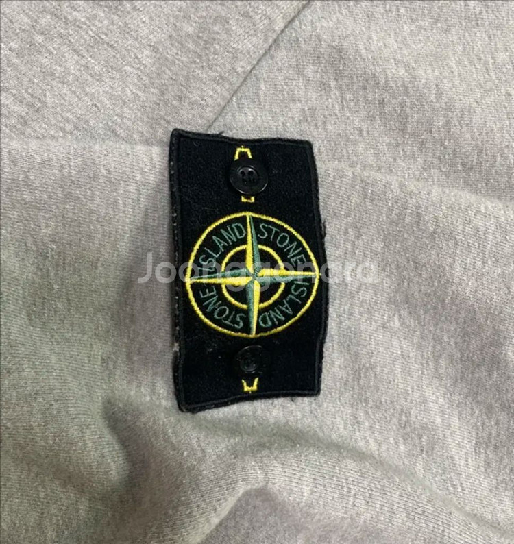 스톤아일랜드 맨투맨--2