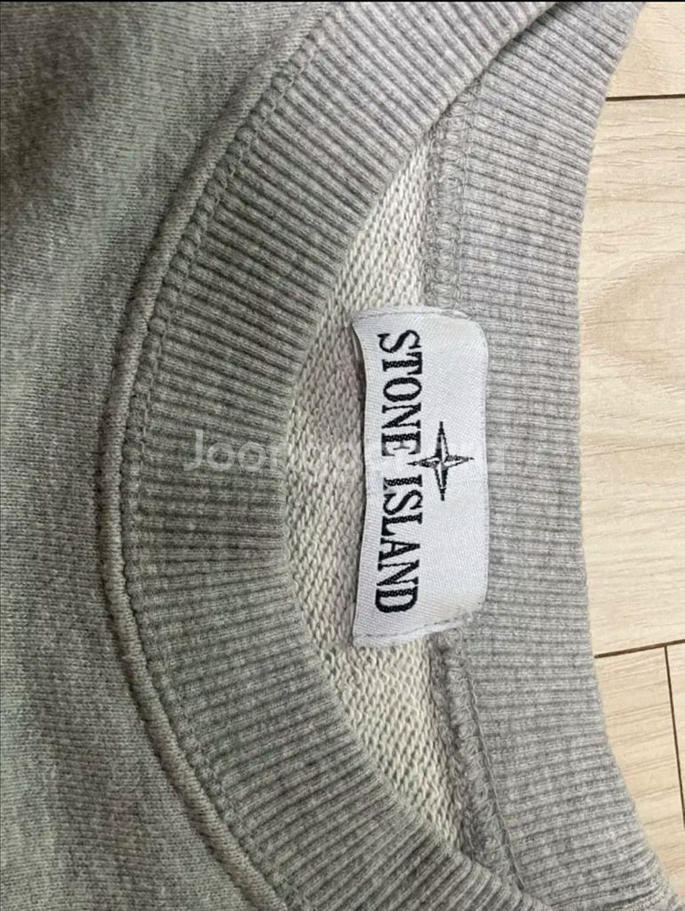 스톤아일랜드 맨투맨--1