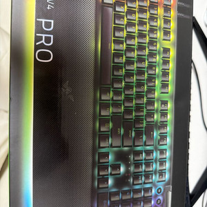 레이저 블랙위도우 v4 pro