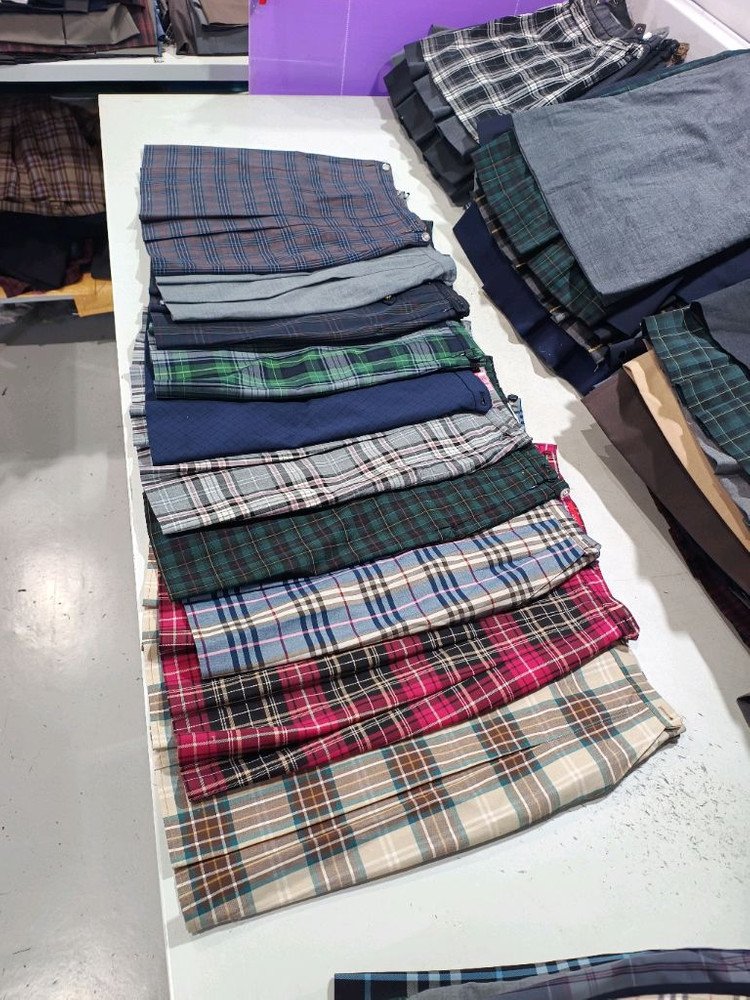 중고 교복치마 사이즈68. 10장--1