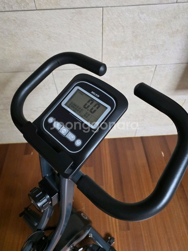 멜킨스포츠 실내자전거 팔아요--1