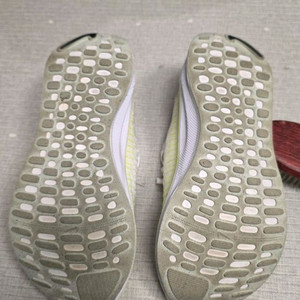 나이키 인피니런4 265