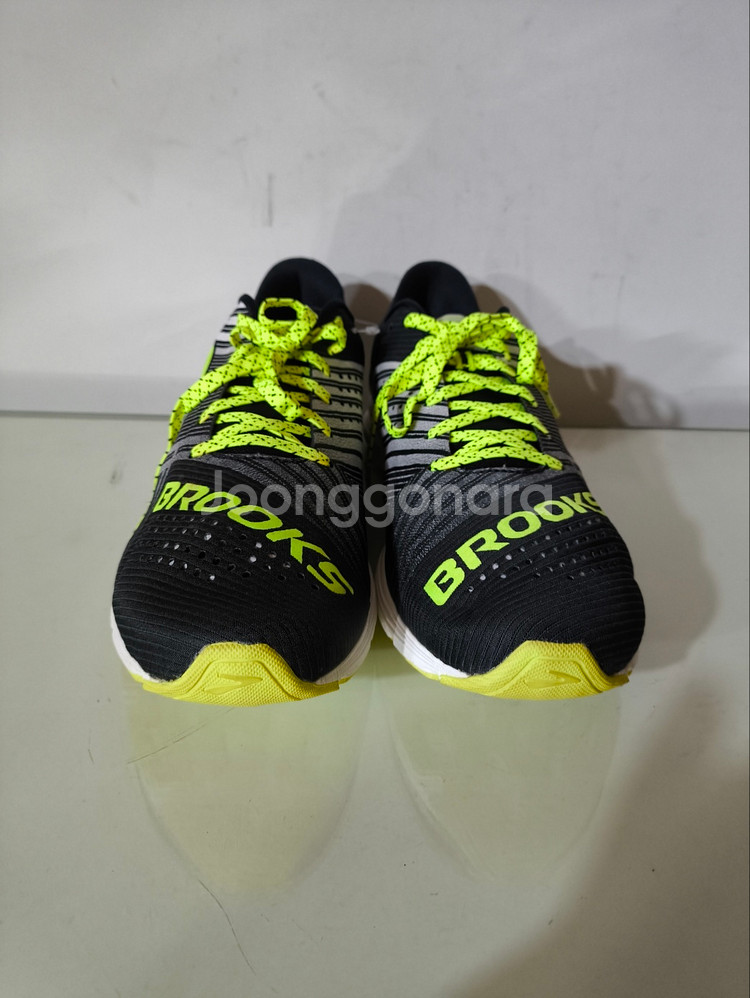 285mm 브룩스 하이페리온 런닝화--1