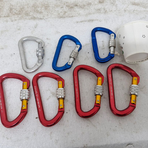 카라비너 7개 입니다