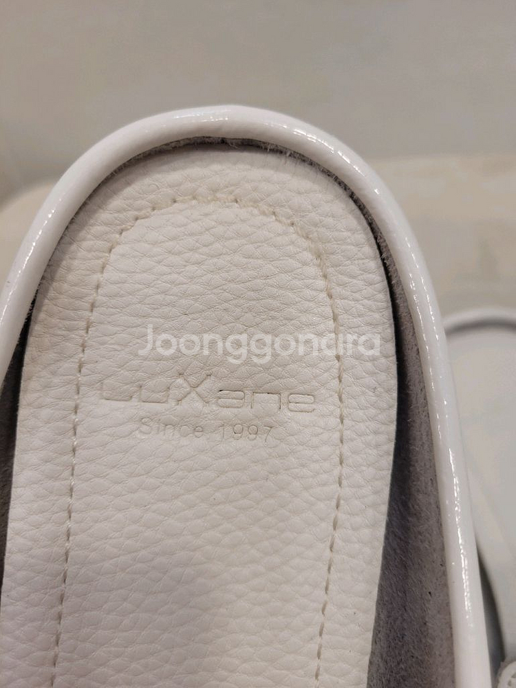 Luxane의 흰색 뮬 슬리퍼 245--4