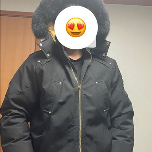 무스너클 금장 패딩