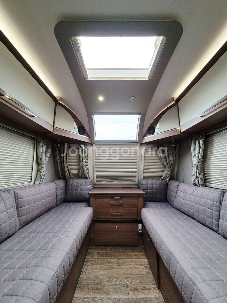 베일리 유니콘4 바로셀로나 카라반--3