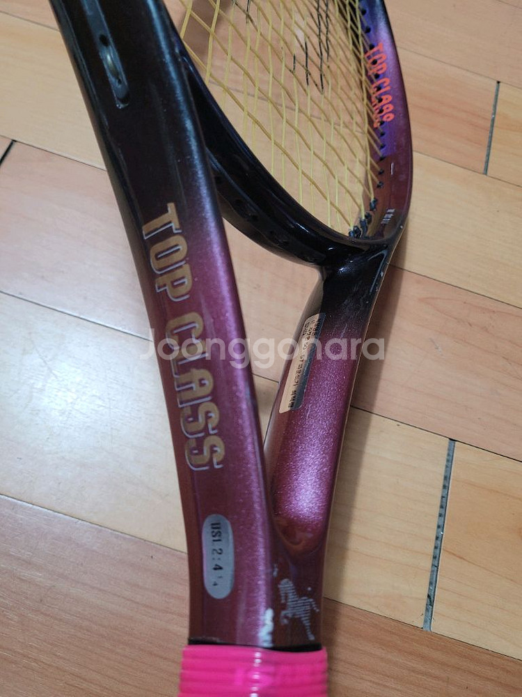 대학 교양체육 수업용 테니스 라켓 몇 점--1