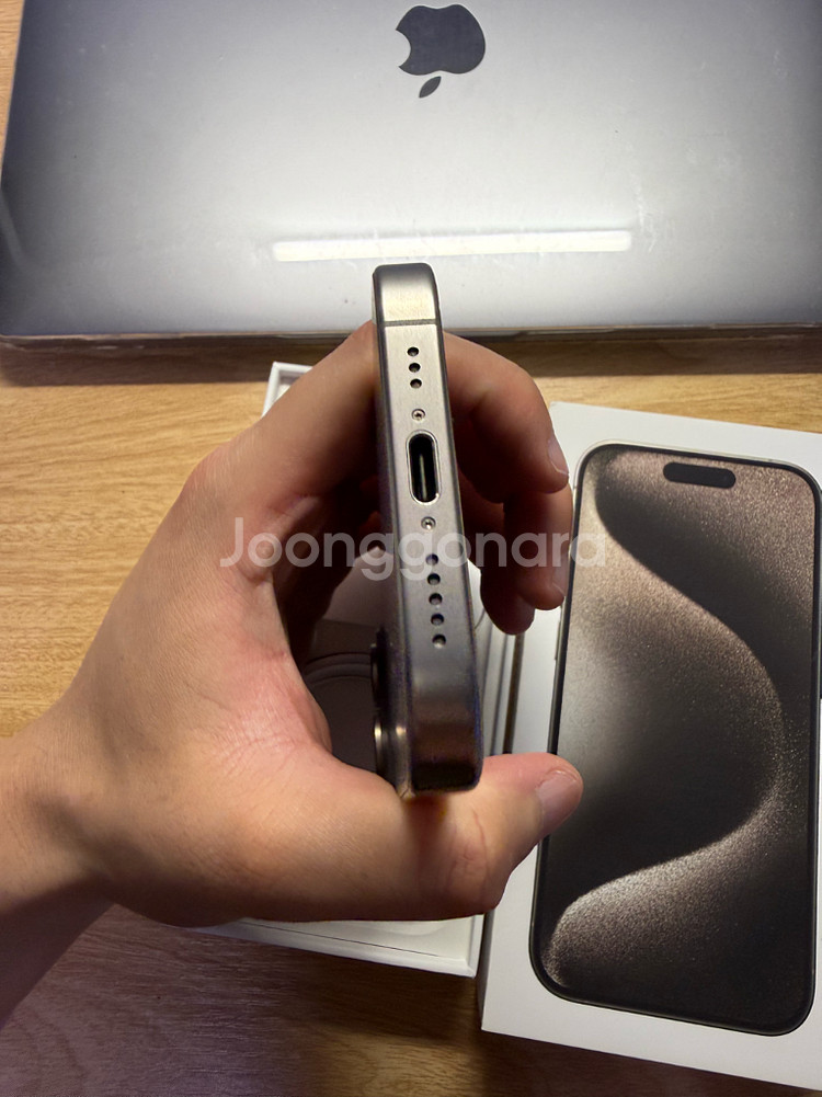 아이폰15프로 네추럴 티타늄 256GB 풀박스--6