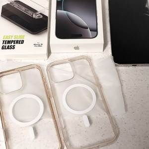 아이폰16 프로맥스 512 화이트 배터리 100 SS급