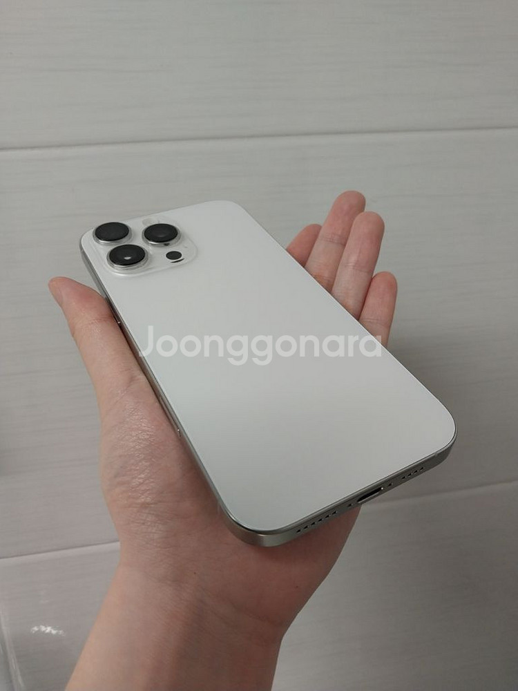 아이폰16 프로맥스 512 화이트 배터리 100 SS급--8