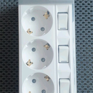 선없는 콘센트 3구멀티탭 - 개별스위치 새상품