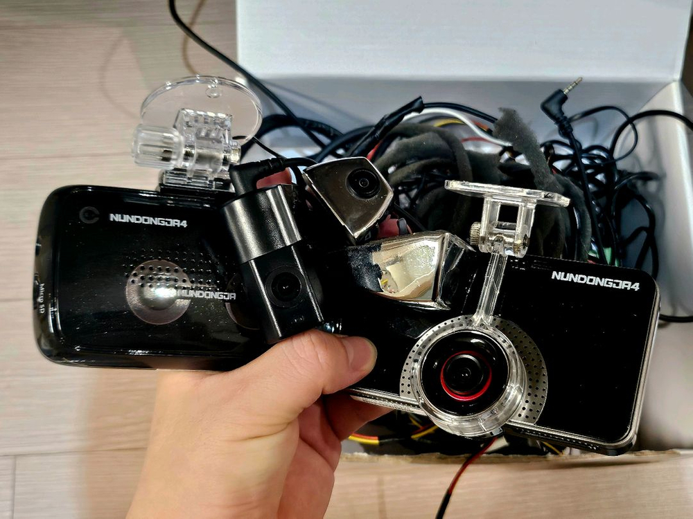 4채널 블랙박스, 엉클칩 등 싼타페 DM 부품--4