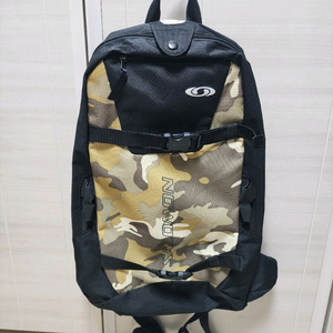 살로몬 카모 백팩 블랙