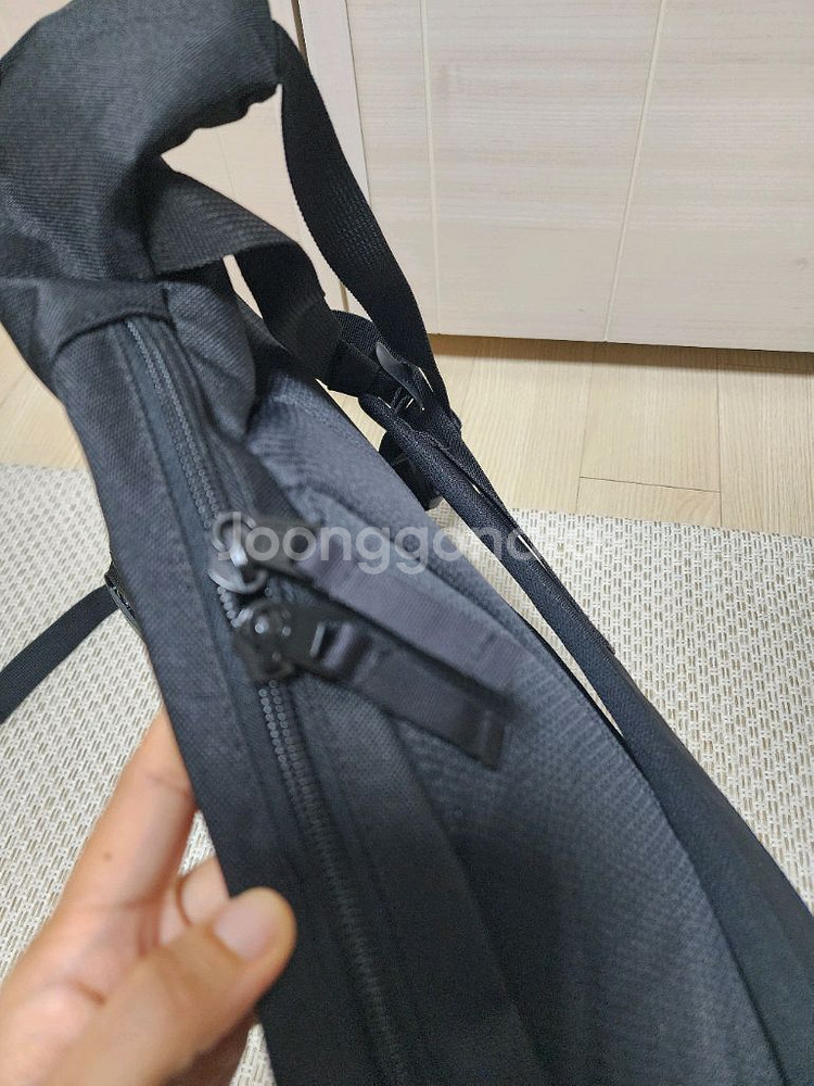 살로몬 카모 백팩 블랙--5
