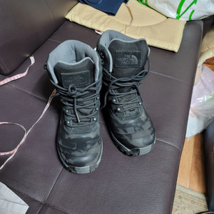 노스페이스 등산화 255 워터프루프