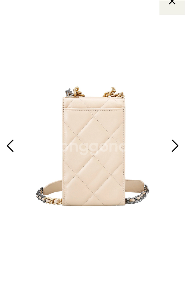 샤넬19 램스킨 폰 홀더백--4