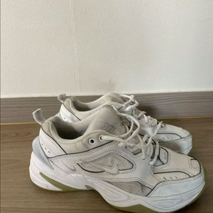 나이키여성운동화(245)