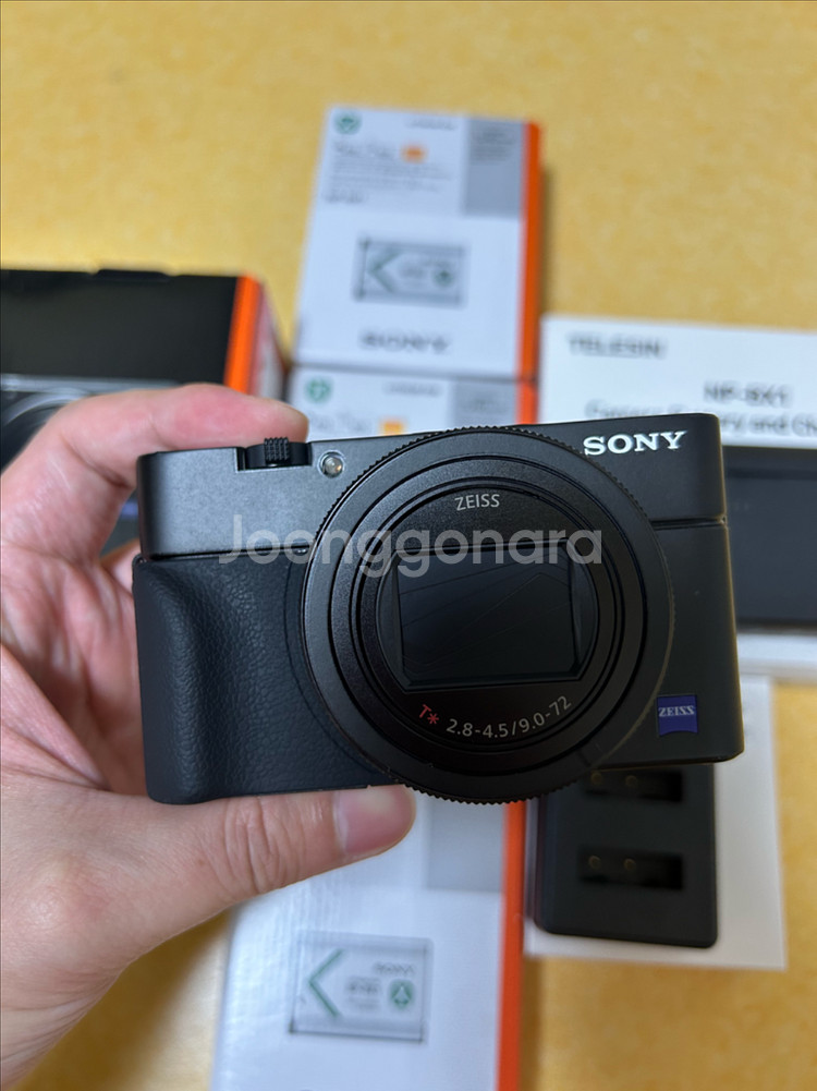 소니 rx100m7 판매합니다--1
