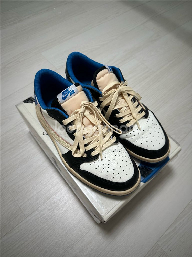 트래비스 스캇--0