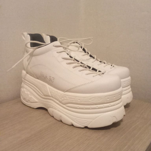 (일본 직구) 요스케 통굽 화이트 운동화 240-245