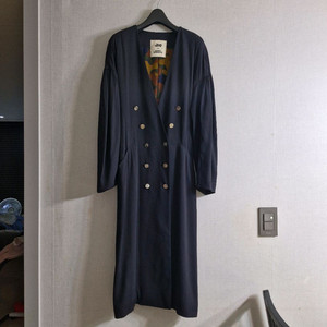 럭키슈에뜨 간절기 롱코트 (1회 착용)