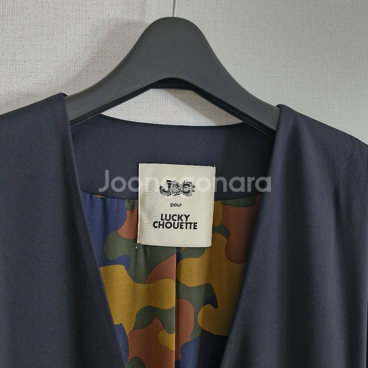 럭키슈에뜨 간절기 롱코트 (1회 착용)--3