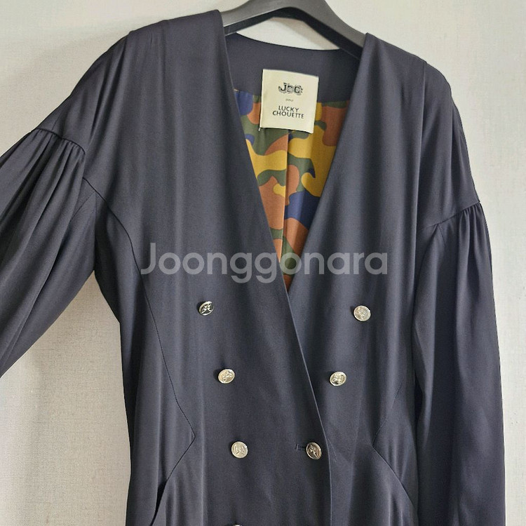 럭키슈에뜨 간절기 롱코트 (1회 착용)--2