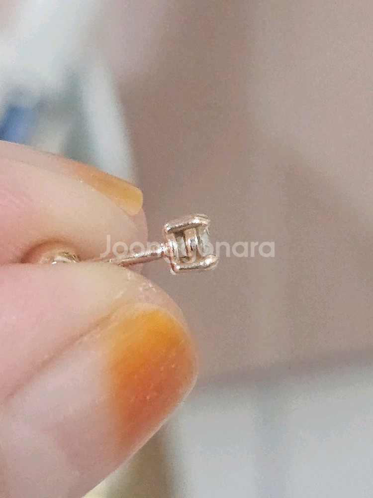 14k 1부 우신다이아몬드 피어싱--1