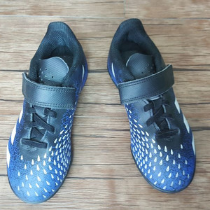 풋살화190 195 아디다스 필라