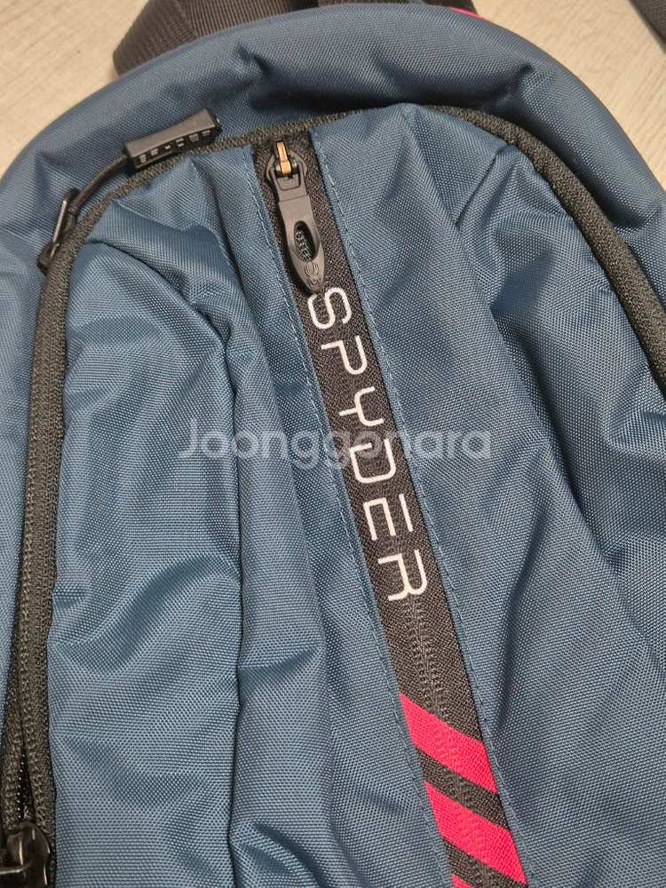 스파이더 슬링백--1