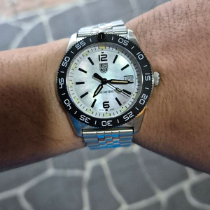 루미녹스 xs.3126m.1 다이버 시계