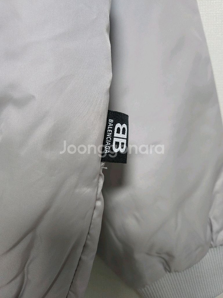 발렌시아가 패딩 맨투맨 (FREE)--2