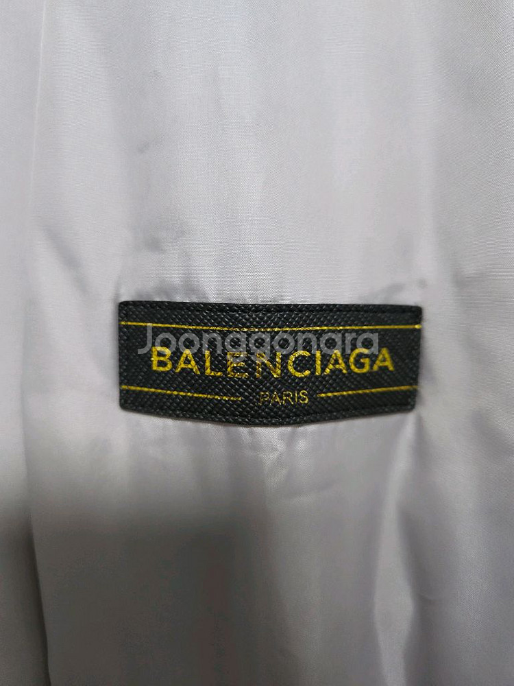 발렌시아가 패딩 맨투맨 (FREE)--3