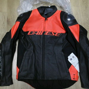 [신품] 다이네즈 레이싱4 타공 가죽 자켓 50호