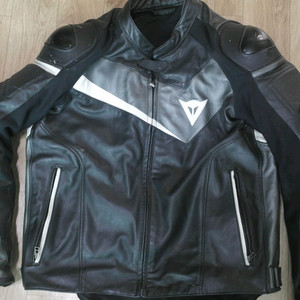 [신형] 다이네즈 벨로스타 가죽자켓 56호 -검정-
