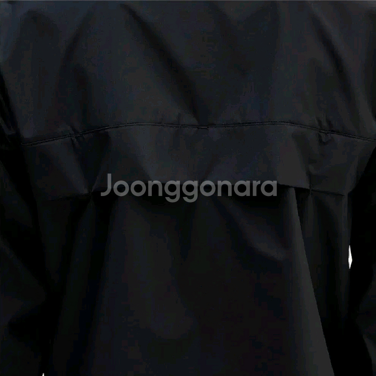 뉴발란스 스탠다드핏 러닝 자켓 바람막이--6
