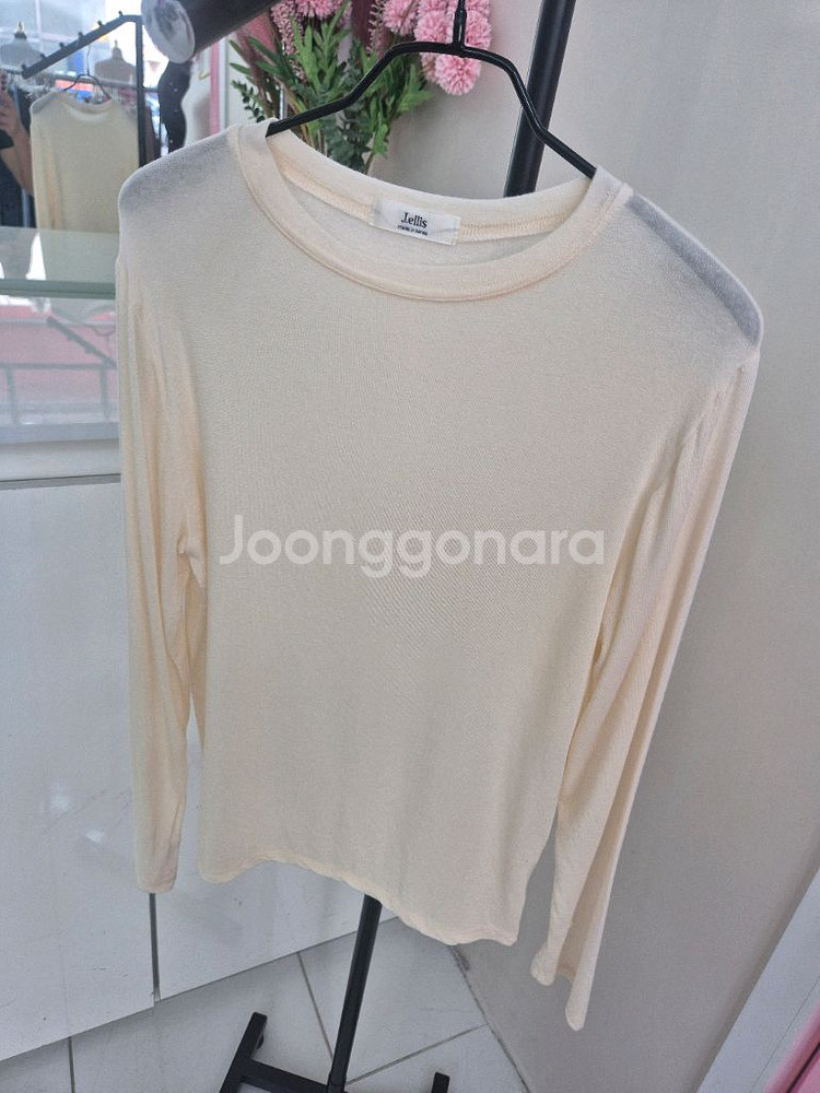 베이직 데일리 텐셀 시스루 라운드 이너 긴팔티셔츠--7