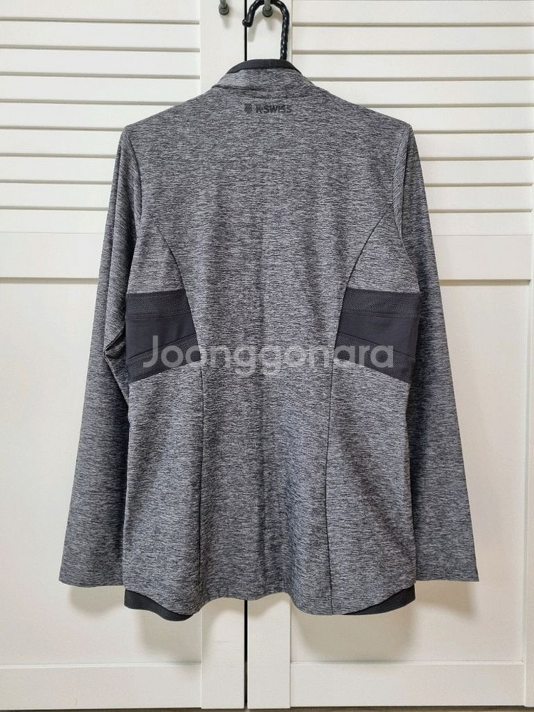 케이스위스 운동복 상의. 90사이즈(55~66)--1