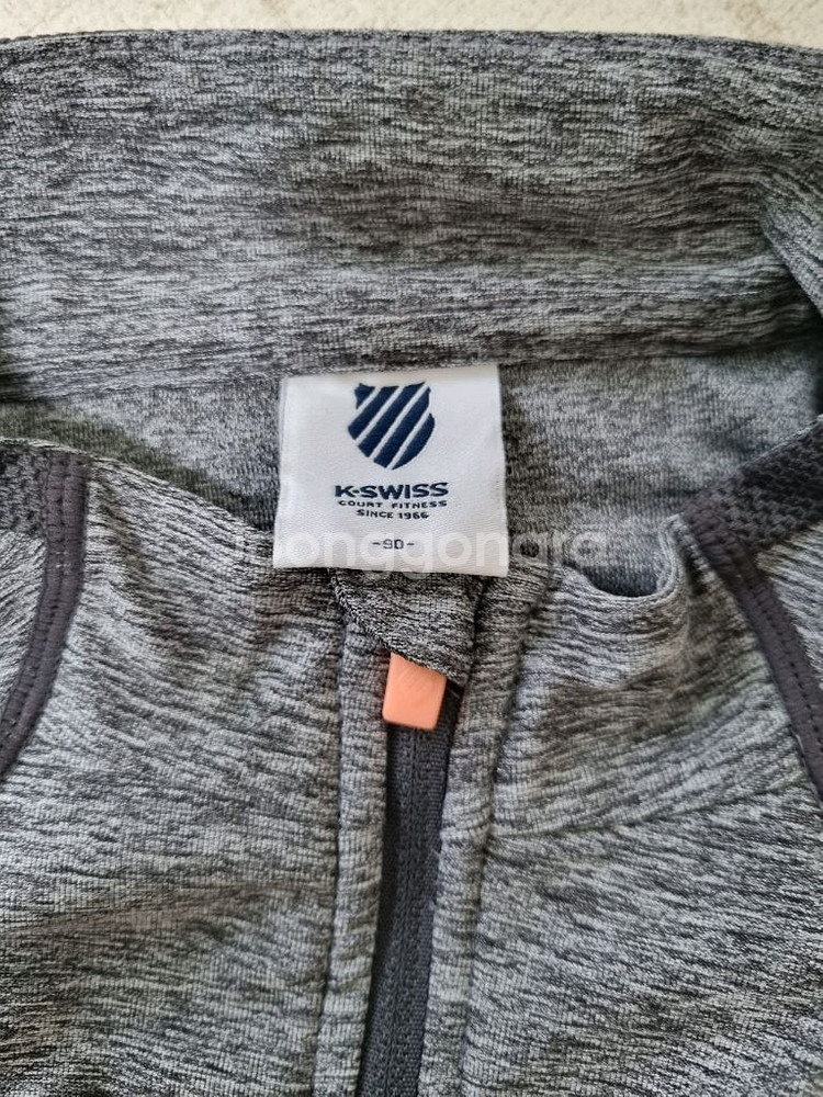 케이스위스 운동복 상의. 90사이즈(55~66)--2