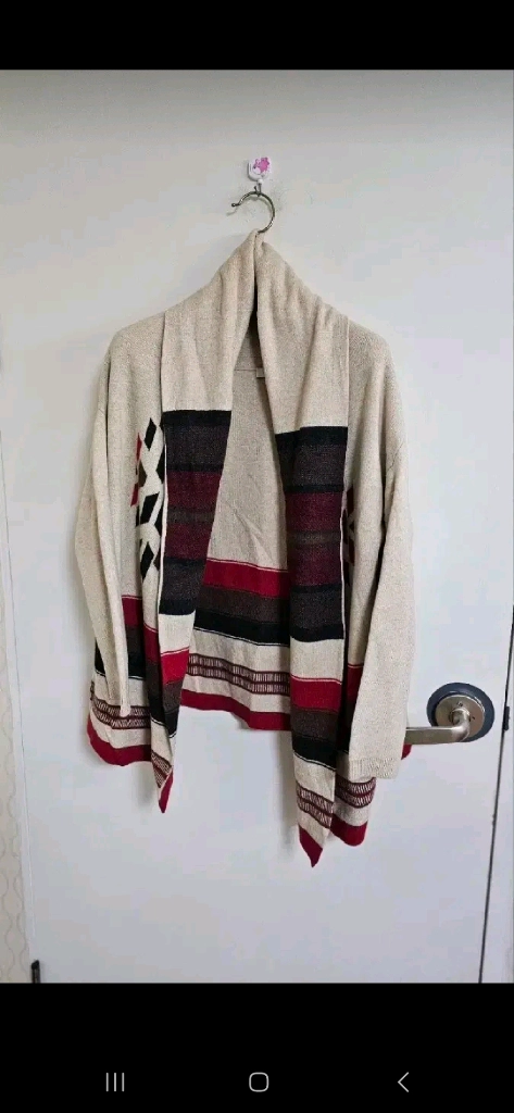 산드로 숄카라 가디건 이미지