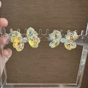 스왈 리본 딱붙 귀걸이