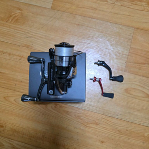 시마노 23뱅퀴시 2500s 팝니다