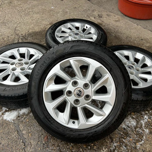 코란도 투리스모 순정 17인치 휠타이어