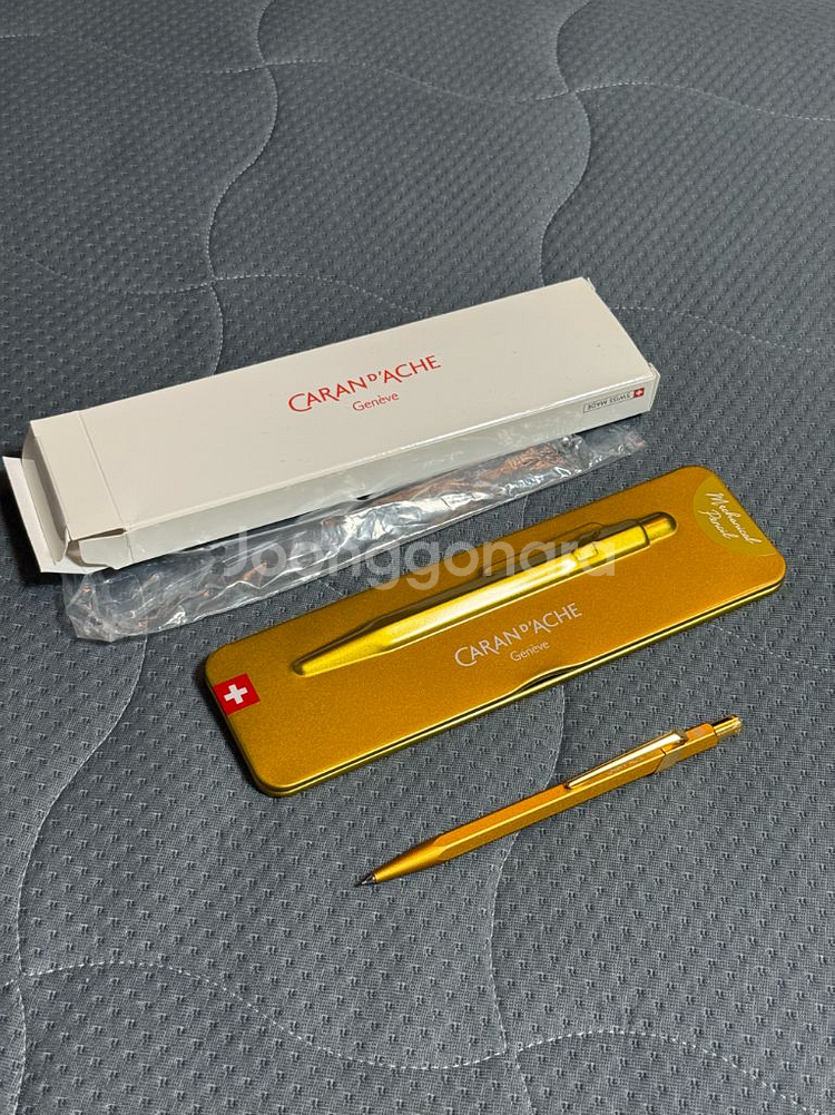 까렌다쉬 844 골드바 0.5 샤프 신품급--0